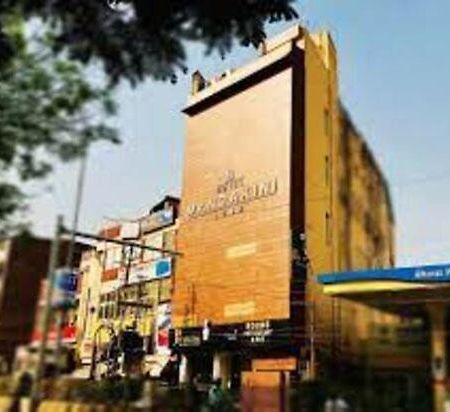 Hotel Mandakini Lush Kanpur Esterno foto